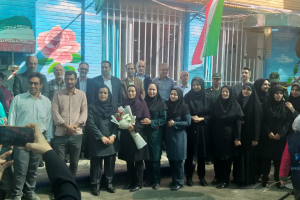 نواختن نمادین زنگ آغاز سال تحصیلی ۱۴۰۵ با شعار «عدالت، کیفیت، هویت» در اصفهان 