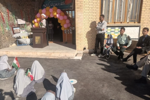 آیین بازگشایی مدارس شهرستان دهاقان با حضور مسئولان شبکه بهداشت