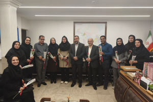 تجلیل معاون بهداشت دانشگاه از تلاشگران بهداشت محیط مرکز بهداشت استان