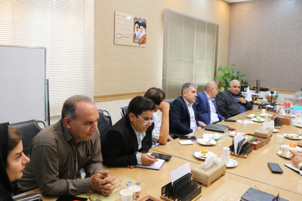برگزاری جلسه هم اندیشی و تبادل تجربیات اجرای برنامه پزشکی خانواده و نظام ارجاع