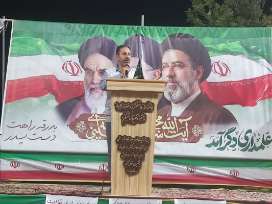 برپایی میز خدمت معرفی طرح پزشک خانواده و نظام ارجاع