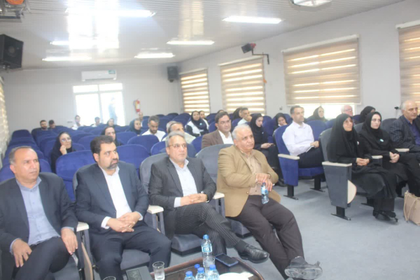 بازدید مشترک مسئولان وزارت بهداشت و تیم راهبردی برنامه ملی پزشک خانواده و نظام ارجاع دانشگاه علوم پزشکی اصفهان از بیمارستان امام خمینی (ره) فلاورجان