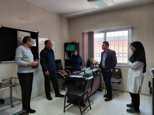 بازدید مدیر گروه توسعه مرکز بهداشت استان از مراکز خدمات جامع سلامت شهرستان شاهین شهر و میمه