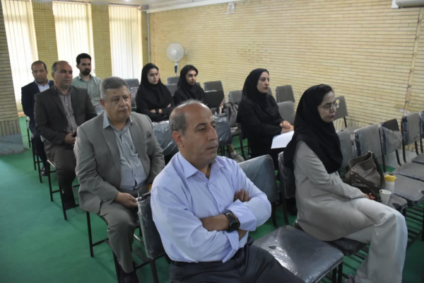 برگزاری جلسه با پزشکان شاغل در بخش خصوصی و مطب دار شهرستان شهرضا 