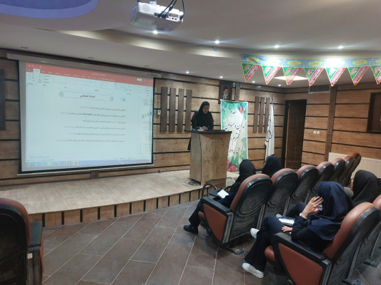 جلسه آموزشی توانمندسازی پرسنل بهداشت حرفه‌ای در حوزه پزشکی خانواده و نظام ارجاع شهرستان فلاورجان