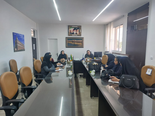 جلسه هماهنگی و آموزشی با موضوع  پزشکی خانواده و نظام ارجاع در شهرستان فلاورجان