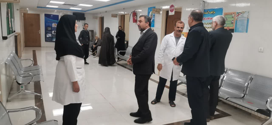  بازدید معاون بهداشت دانشگاه و رئیس مرکز بهداشت استان از شبکه بهداشت و درمان شهرستان تیران و کرون