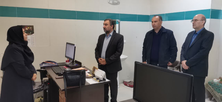  بازدید معاون بهداشت دانشگاه و رئیس مرکز بهداشت استان از شبکه بهداشت‌ و‌ درمان شهرستان نجف آباد و واحدهای ارائه دهنده خدمت