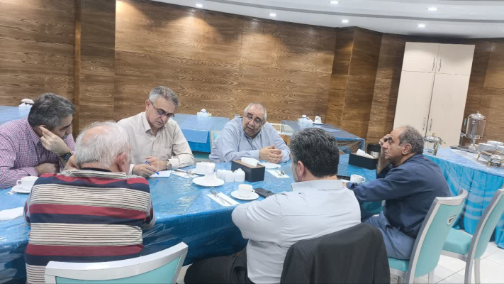 نشست تخصصی مدیریت بیماری‌های واگیر در محیط‌های بسته با حضور مقامات وزارت بهداشت
