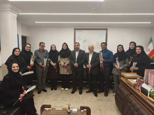 تجلیل معاون بهداشت دانشگاه از تلاشگران بهداشت محیط مرکز بهداشت استان