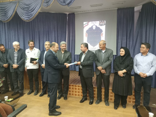 مراسم تکریم و معارفه سرپرست شبکه بهداشت و درمان شهرستان تیران و کرون برگزار شد