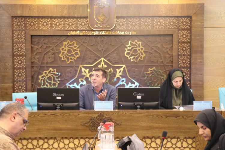 رگزاری کارگاه آموزشی «استانداردهای فضای دوستدار سالمند در مراکز خدمات جامع سلامت»