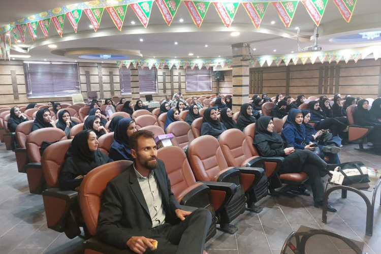  جلسه آموزشی توانمندسازی ویژه بهورزان در حوزه پزشکی خانواده و نظام ارجاع در شهرستان فلاورجان