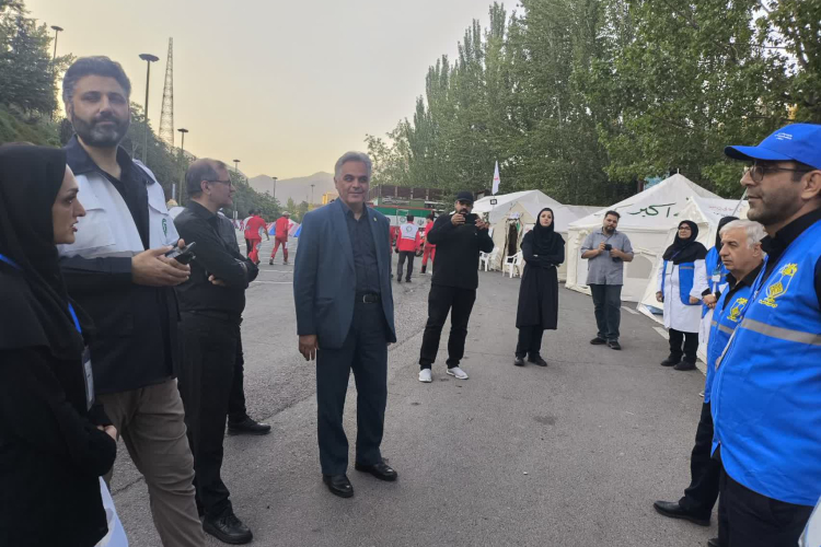 بازدید شهردار منطقه دو تهران وهیئت همراه از ایستگاه‌های سلامت ویژه مراسم تشییع دانشگاه علوم پزشکی اصفهان