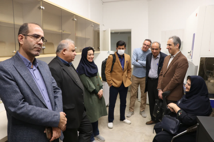 بازدید از آزمایشگاه قطب منطقه HIV و هپاتیت