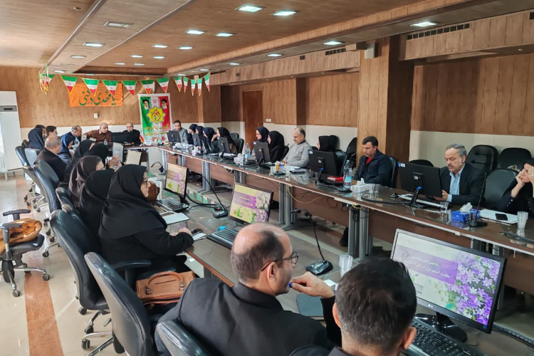 بازدید مدیریتی تیم نظارتی مرکز بهداشت استان از شبکه بهداشت و درمان شهرستان مبارکه