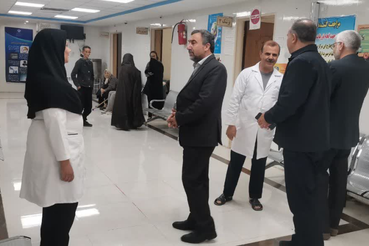  بازدید معاون بهداشت دانشگاه و رئیس مرکز بهداشت استان از شبکه بهداشت و درمان شهرستان تیران و کرون