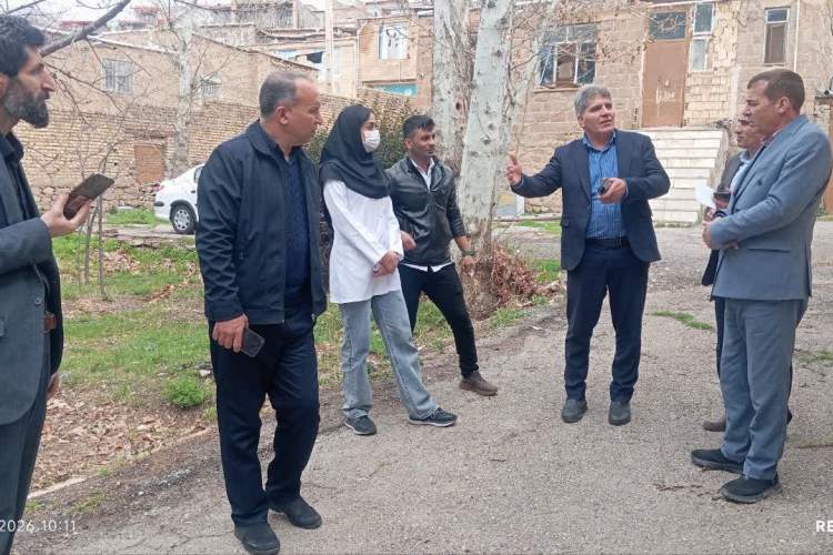 بازدید معاون اجرایی مرکز بهداشت استان از شبکه بهداشت و درمان شهرستان سمیرم