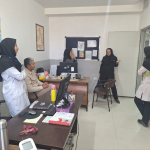 بازدید نماینده وزارت بهداشت از مرکز خدمات جامع سلامت بصیر سلامت فلاورجان با محوریت اجرای برنامه پزشک خانواده و نظام ارجاع الکترونیک