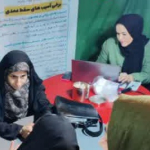 برپایی میز خدمت و تبیین محور های سلامت در تجمع شبانه مبارکه